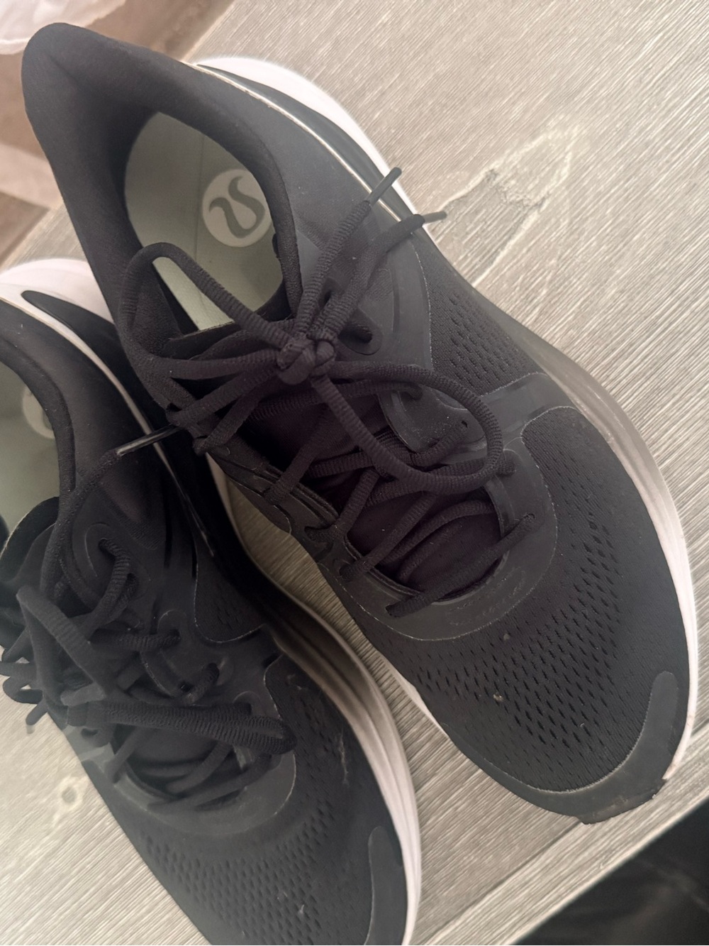 Lululemon Black Running Shoes Women’s 8.5